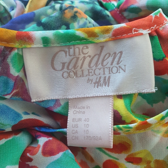 H&M Garden Collection Blouse Size 12 Watercolour Floaty Frill Top Milkmaid - Picture 8 of 9